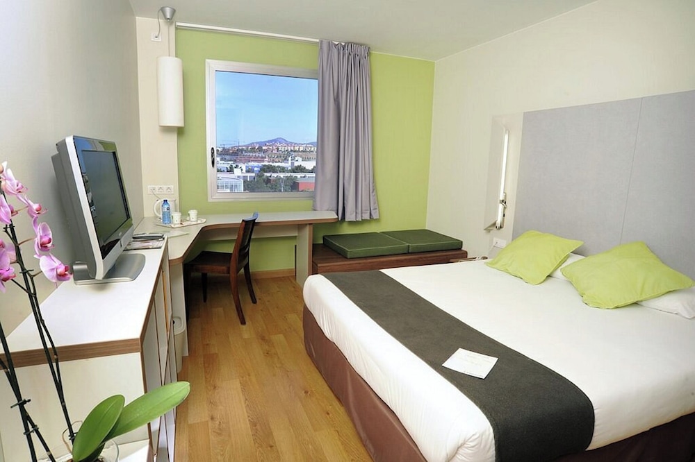 Travelodge Barcelona Cornella Fira 12