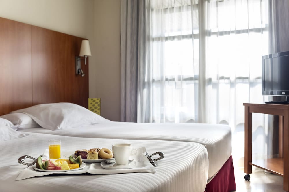Exe Gran Hotel Almenar 8