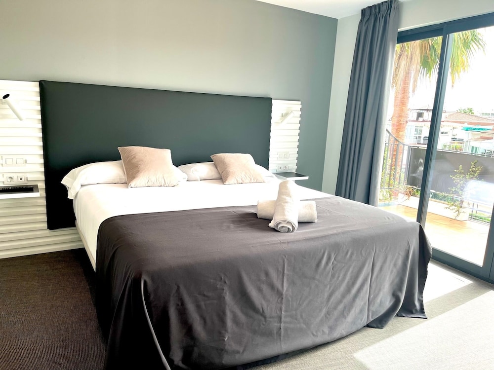 Hotel Sitges 22