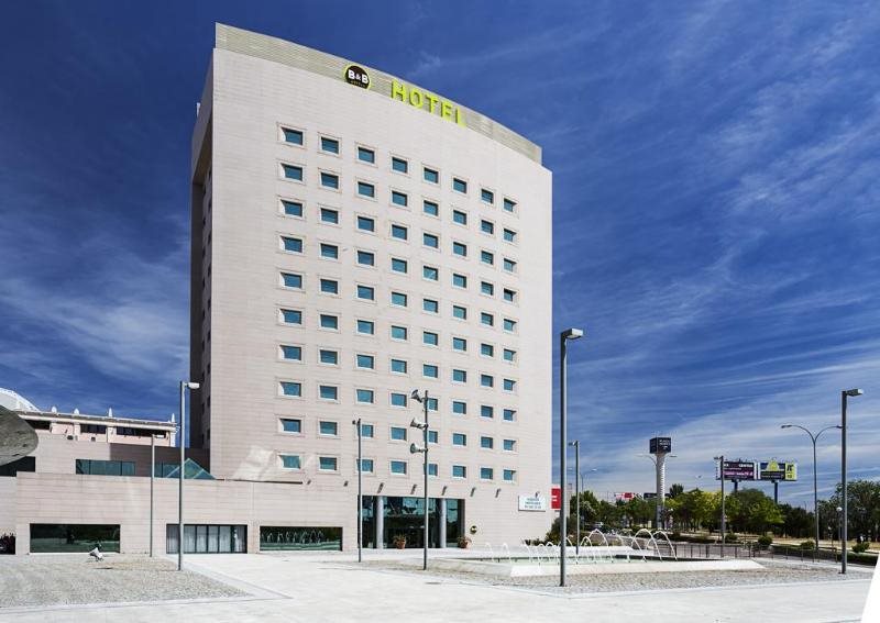 B&B HOTEL Madrid Aeropuerto T4 10