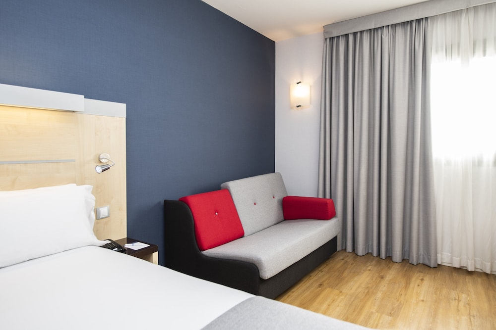 Holiday Inn Express Sant Cugat by IHG 12