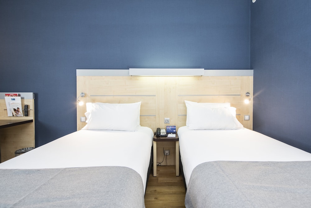 Holiday Inn Express Sant Cugat by IHG 10