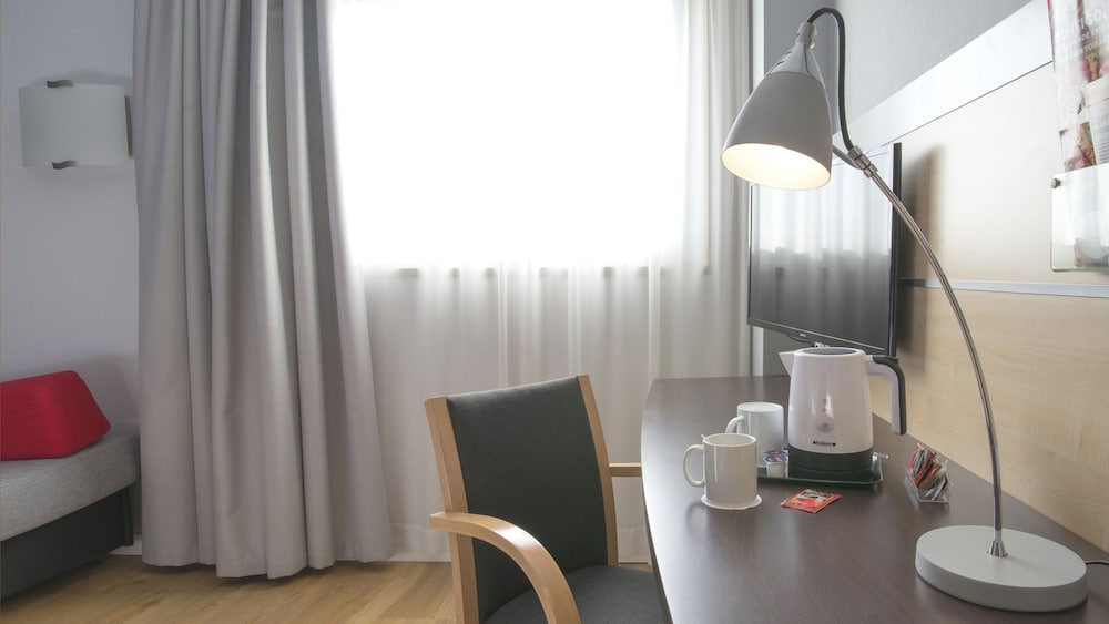 Holiday Inn Express Sant Cugat by IHG 3