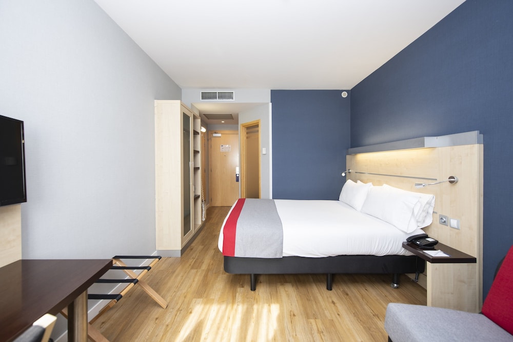 Holiday Inn Express Sant Cugat by IHG 11