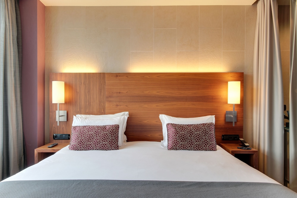 Hotel Badalona Tower 5