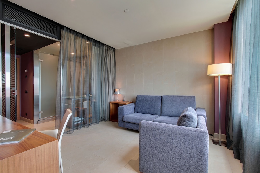 Hotel Badalona Tower 20