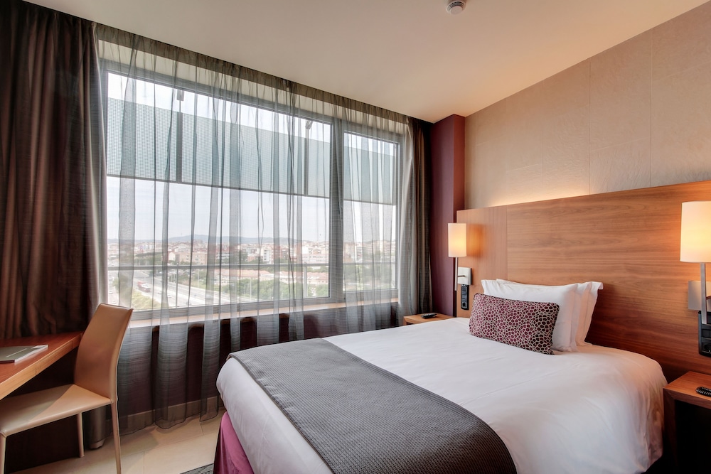Hotel Badalona Tower 11