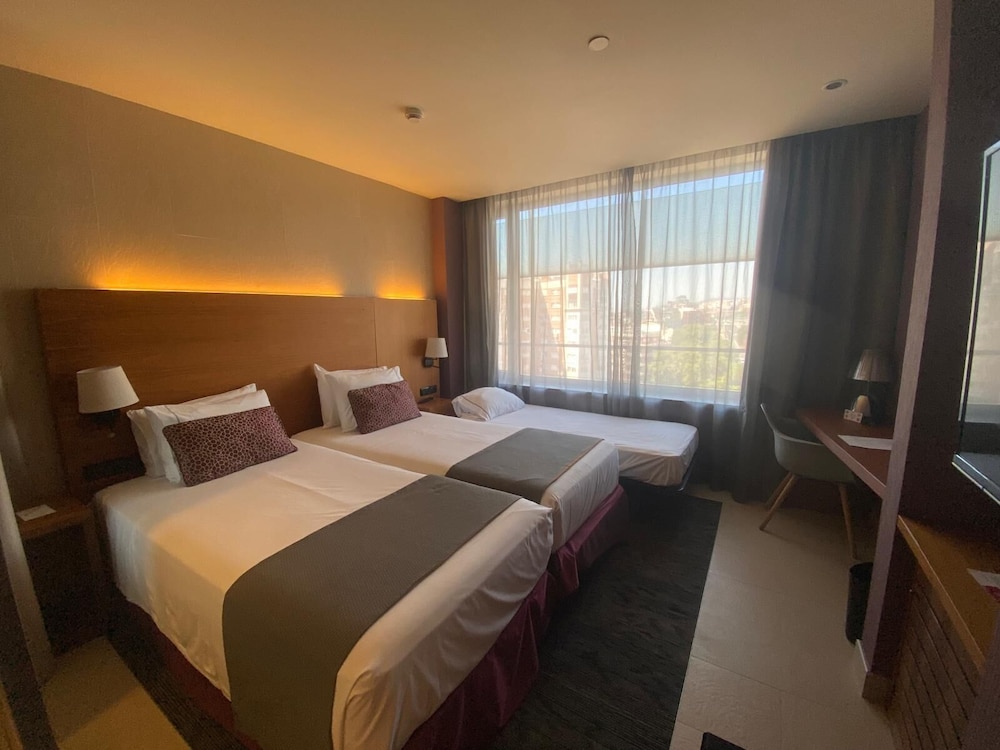 Hotel Badalona Tower 18