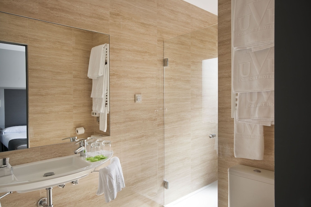 Hostal T4 20
