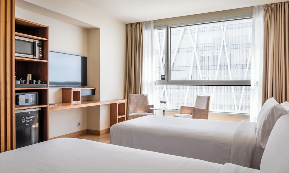 SB Hotel Diagonal Zero Barcelona 6