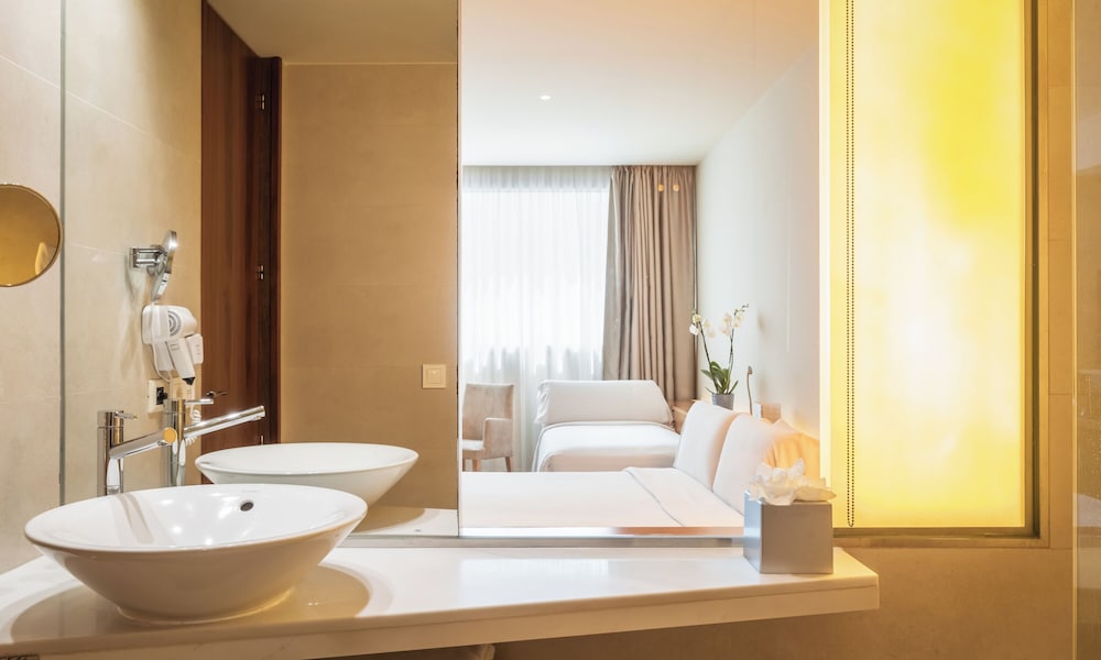SB Hotel Diagonal Zero Barcelona 10