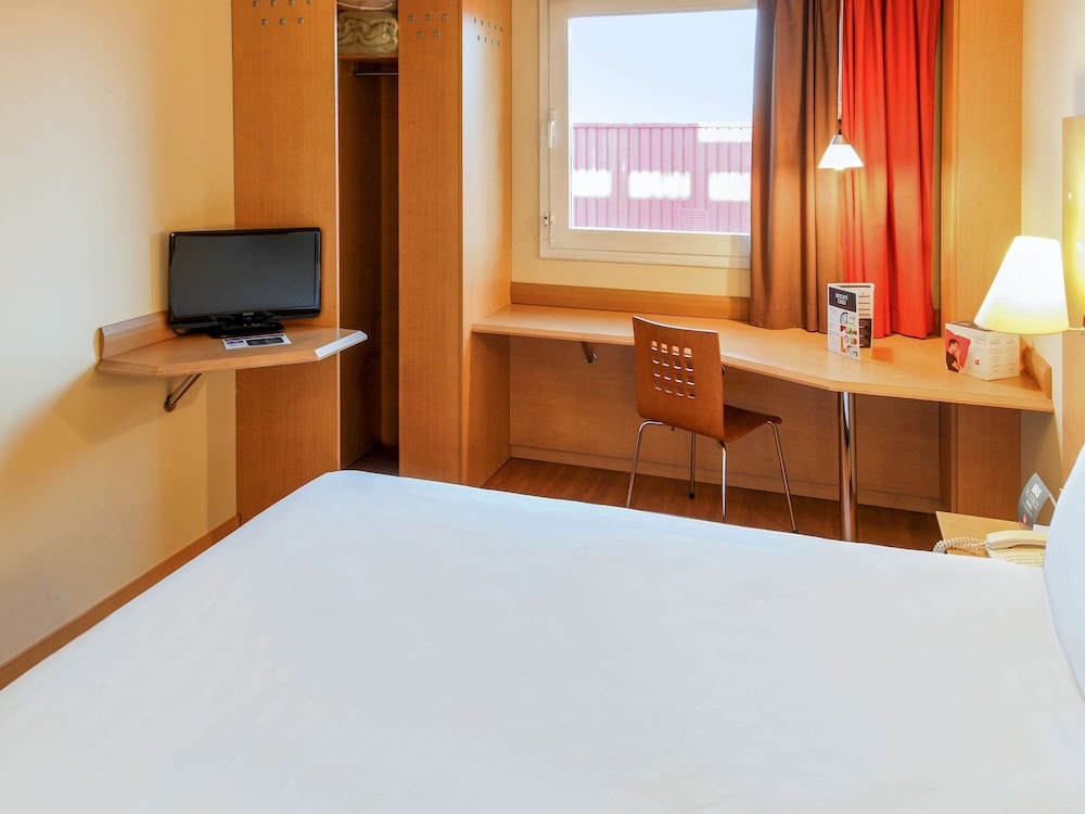 ibis Madrid Alcala de Henares La Garena 18