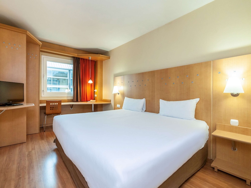 ibis Madrid Alcala de Henares La Garena 24