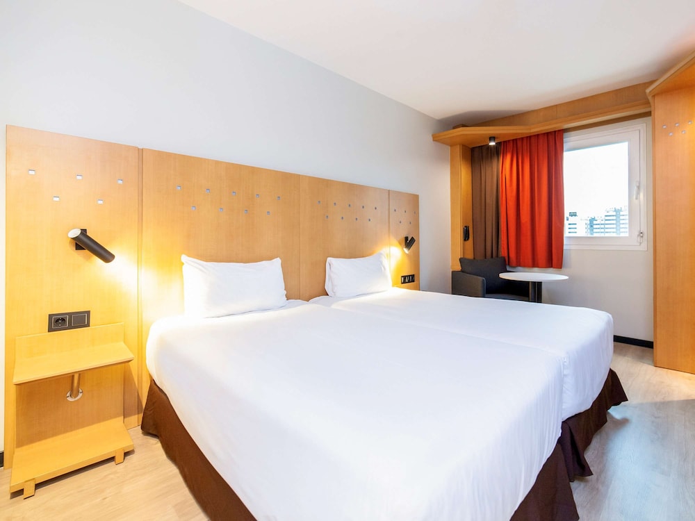 ibis Madrid Alcala de Henares La Garena 22