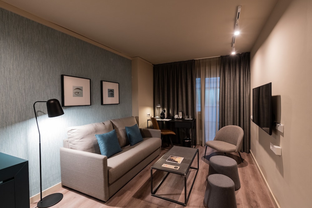 Atenea Rekord Suites 12