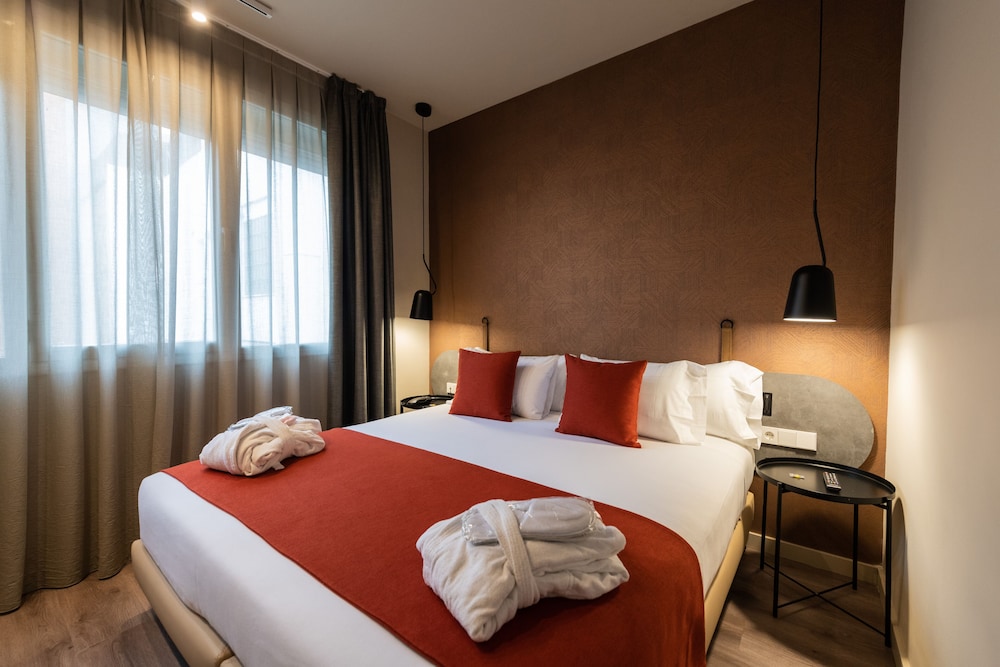 Atenea Rekord Suites 14