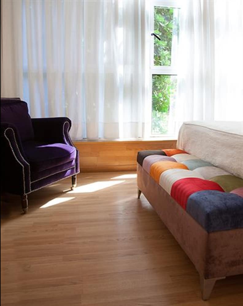Vilana Hotel 4