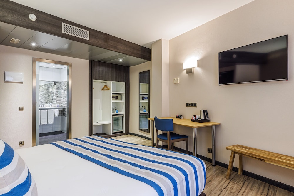 Hotel Ronda Lesseps 24