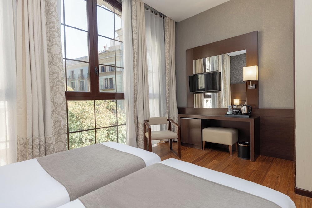 Hotel Colonial Barcelona 21