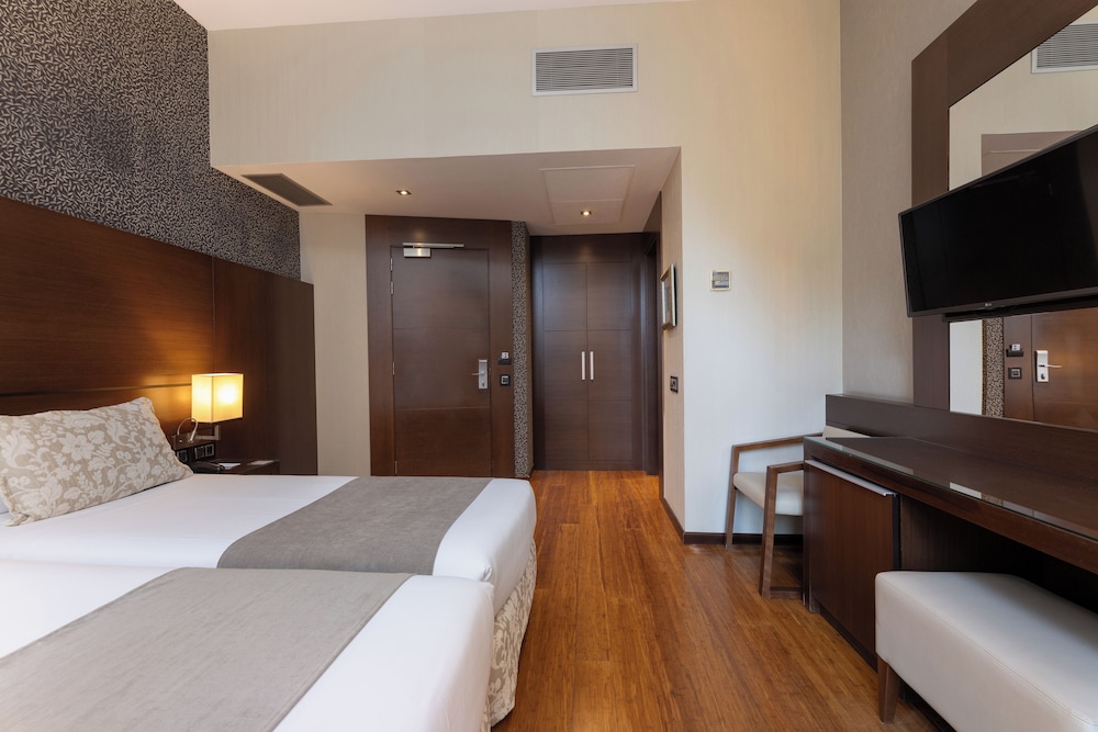 Hotel Colonial Barcelona 12