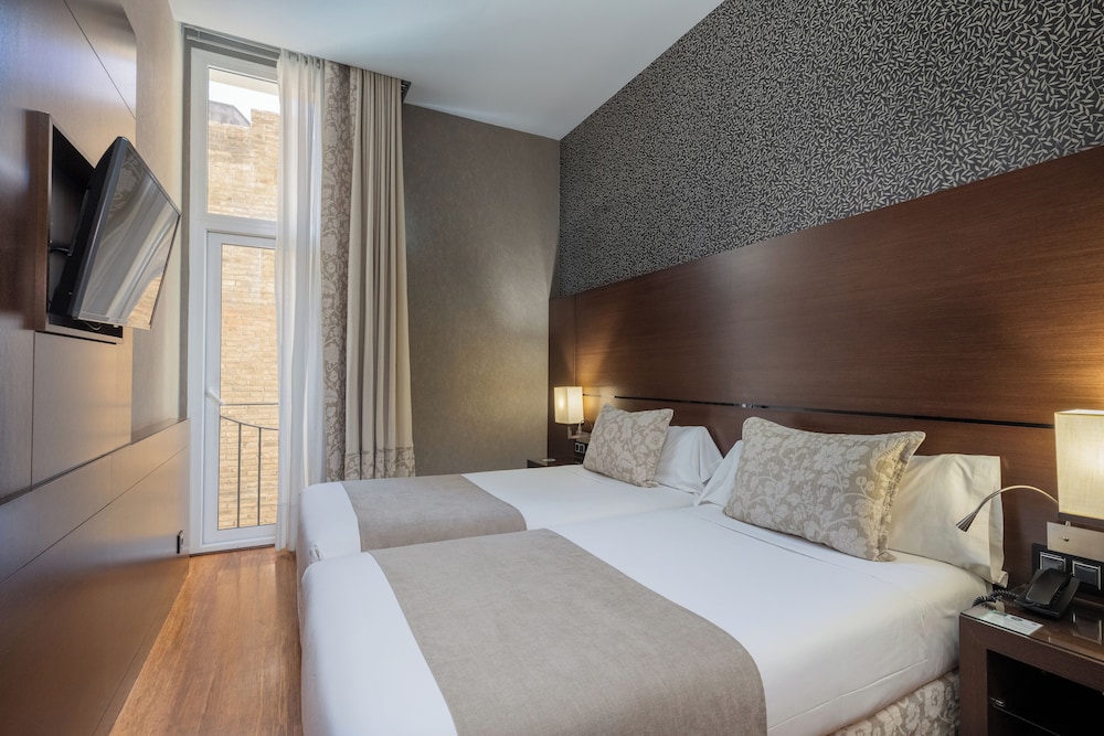 Hotel Colonial Barcelona 7