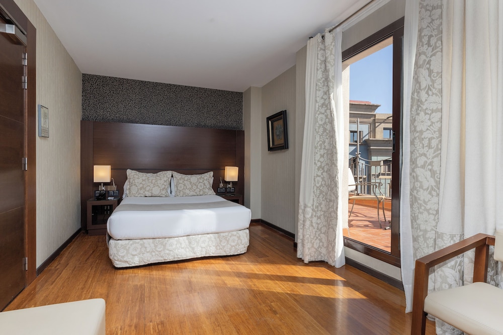 Hotel Colonial Barcelona 22