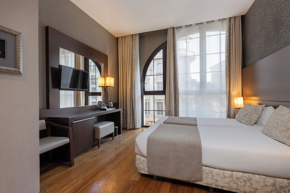 Hotel Colonial Barcelona 23