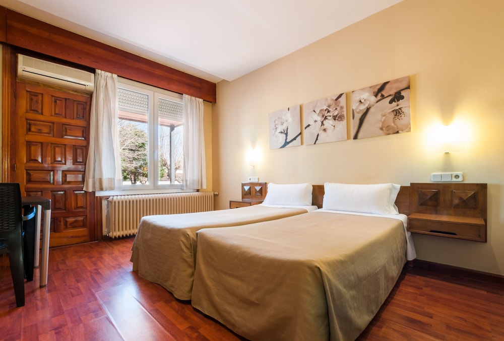 Hotel Los Olivos 7
