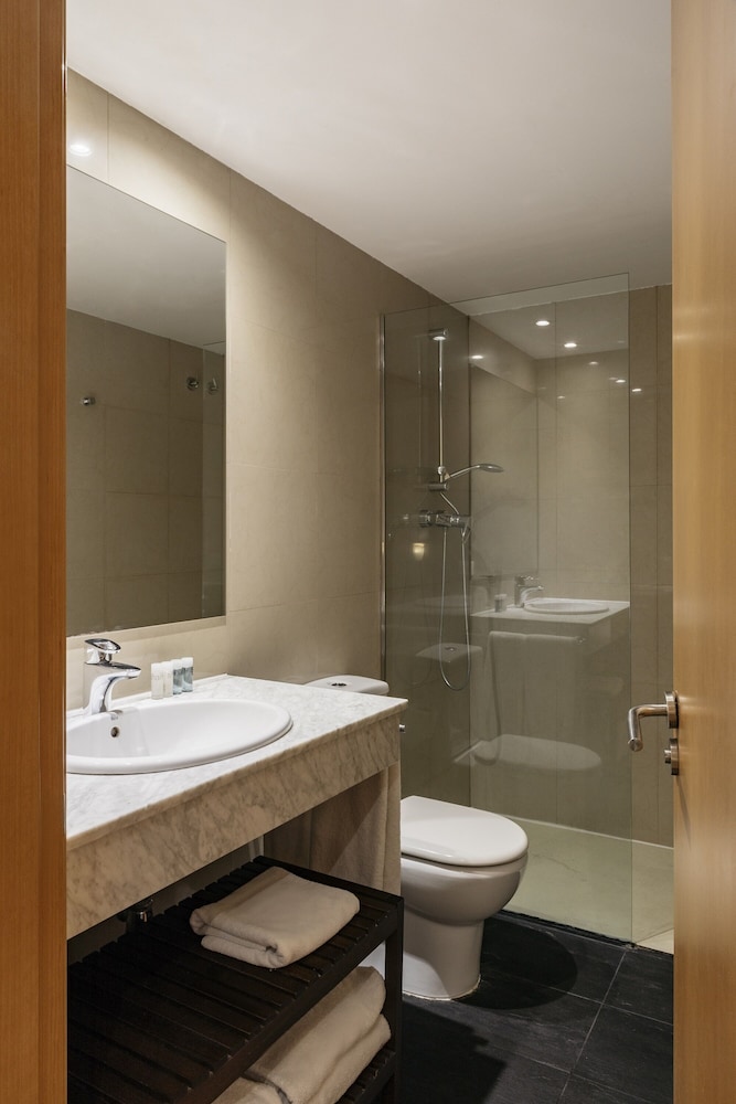 Villarroel Apartments 20