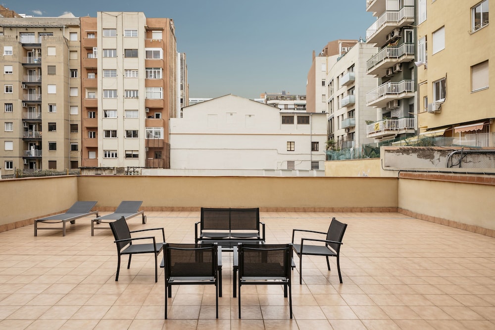 Villarroel Apartments 13