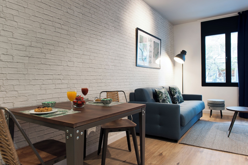 MH Apartments Sant Pau 16