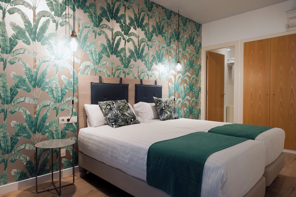 MH Apartments Sant Pau 11