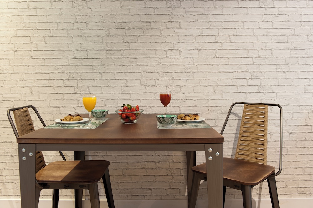 MH Apartments Sant Pau 17
