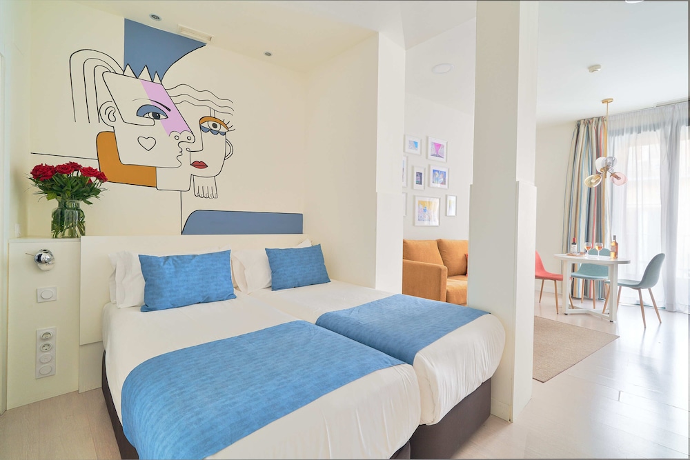 Blume Suites 24