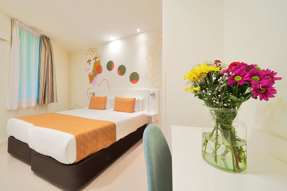 Blume Suites 18