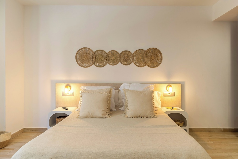 Centric Aparthotel 5