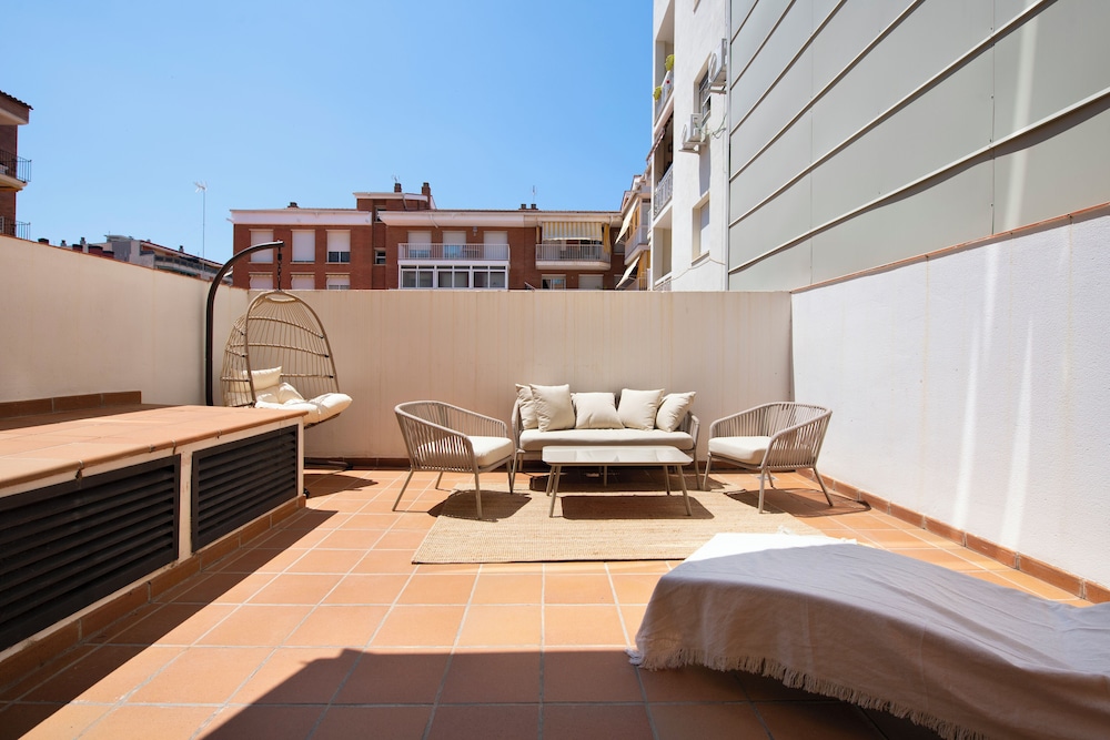 Centric Aparthotel 16