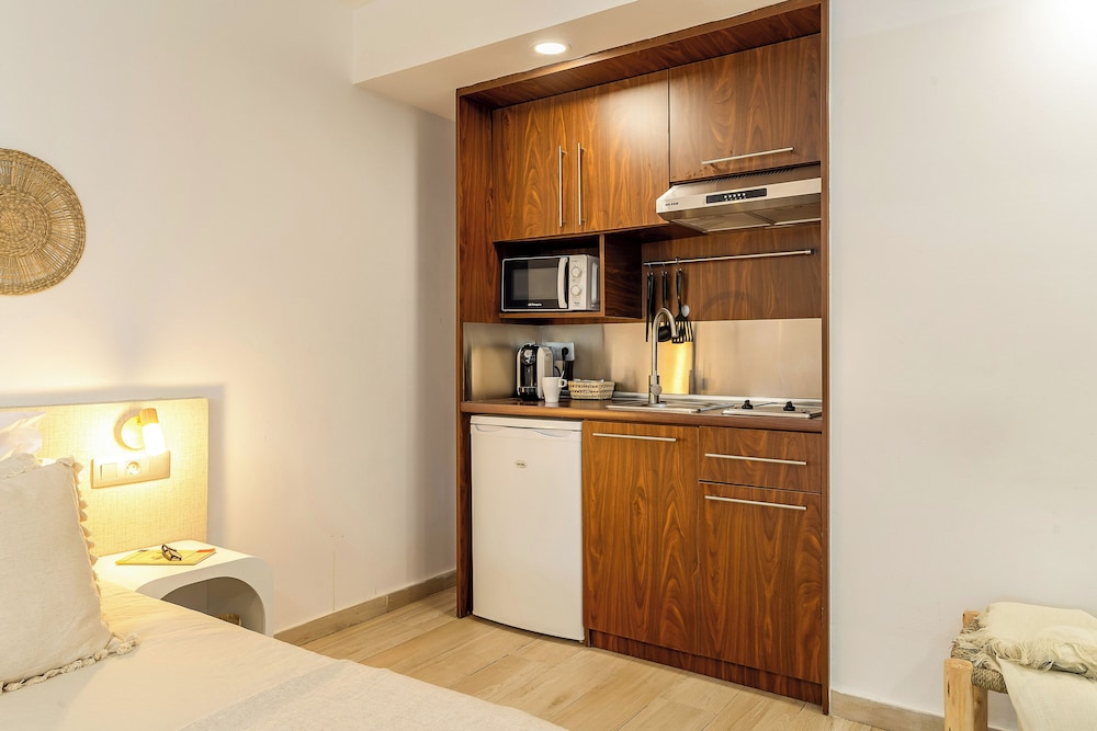 Centric Aparthotel 10