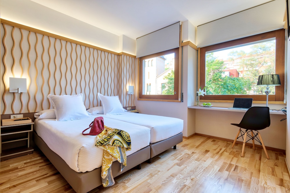 Bonanova Suite 1