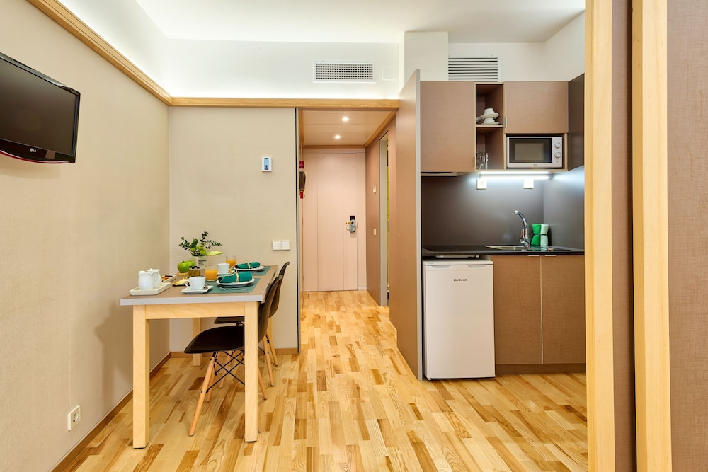 Bonanova Suite 10