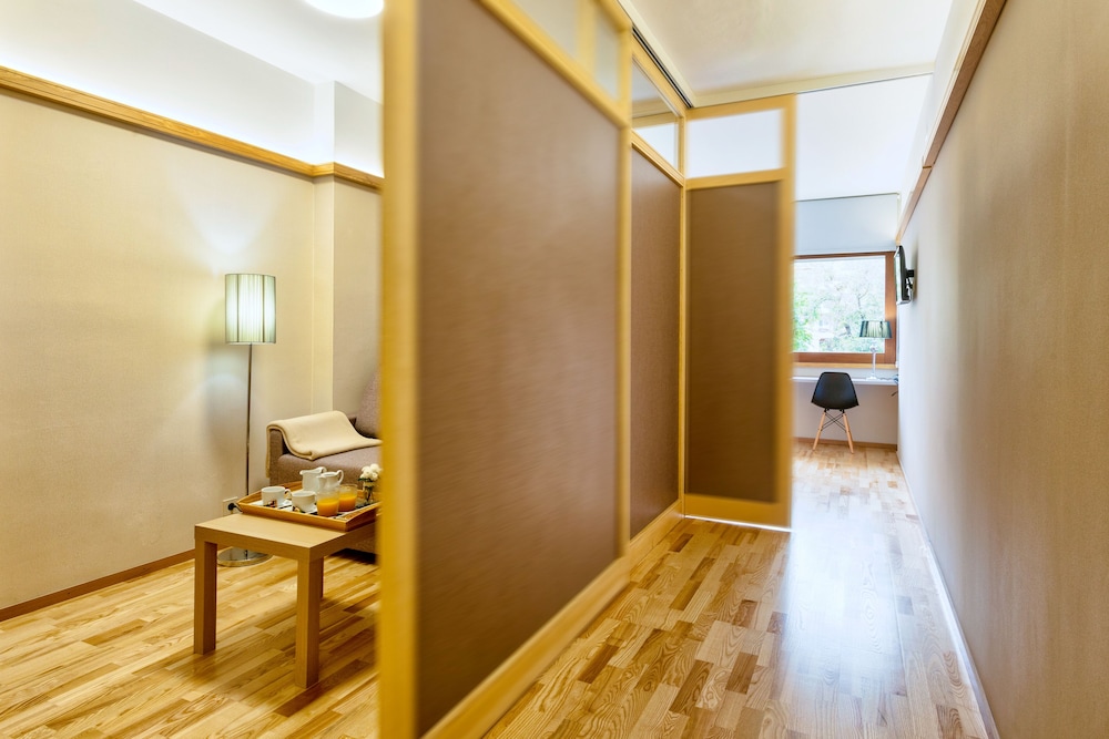 Bonanova Suite 14
