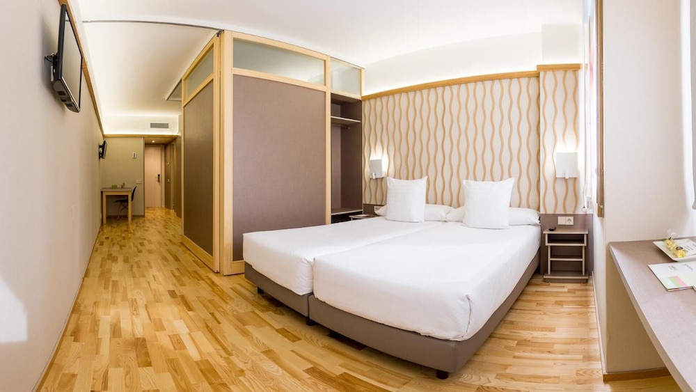 Bonanova Suite 18