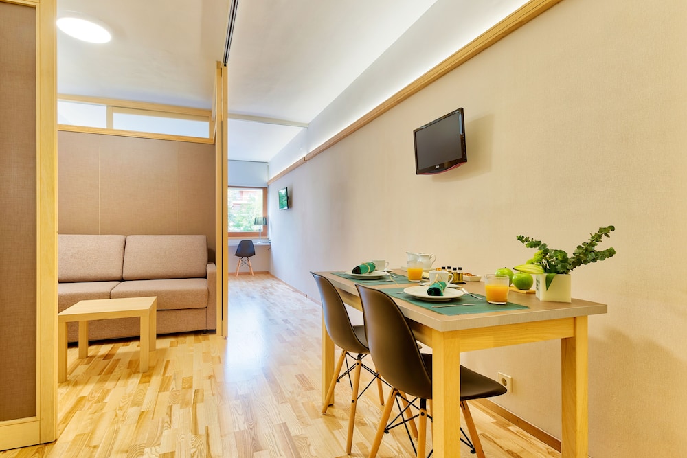Bonanova Suite 13