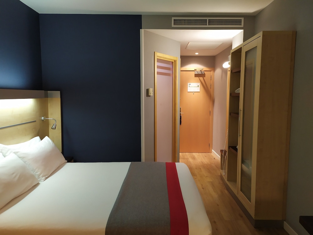 Holiday Inn Express Madrid-Getafe 12
