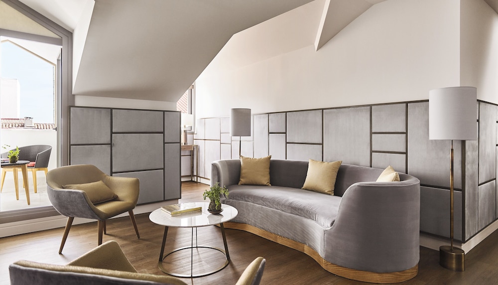 Gran Hotel Inglés 10