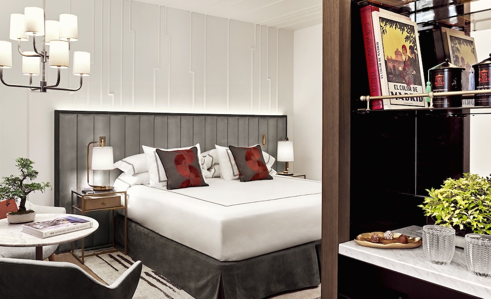 Gran Hotel Inglés 23