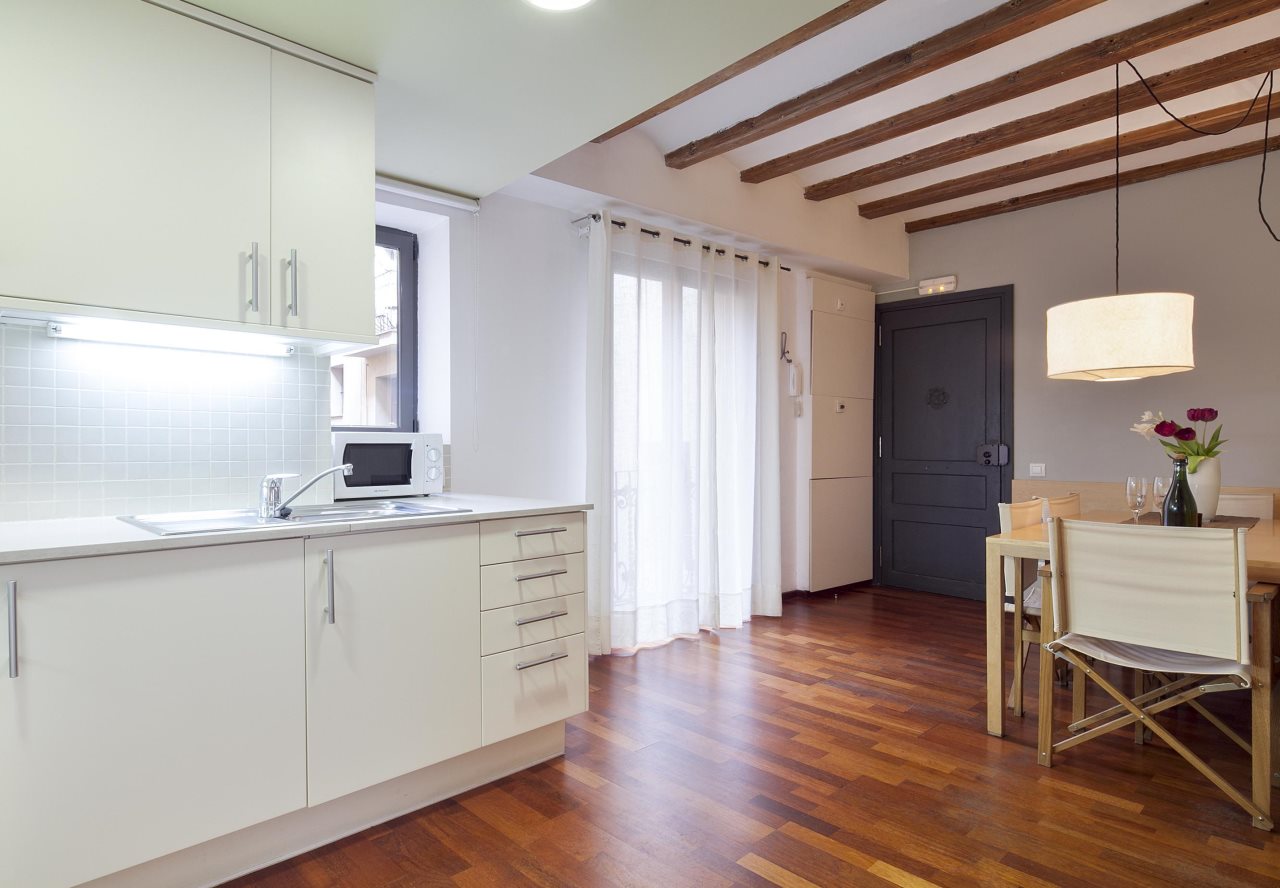 Inside Barcelona Apartments Esparteria 17