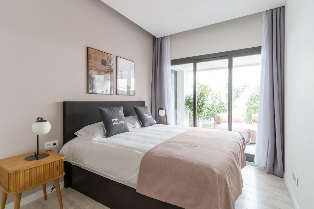 limehome Barcelona Rector Triadó 1