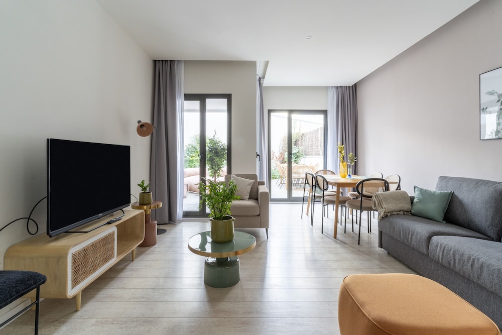 limehome Barcelona Rector Triadó 22