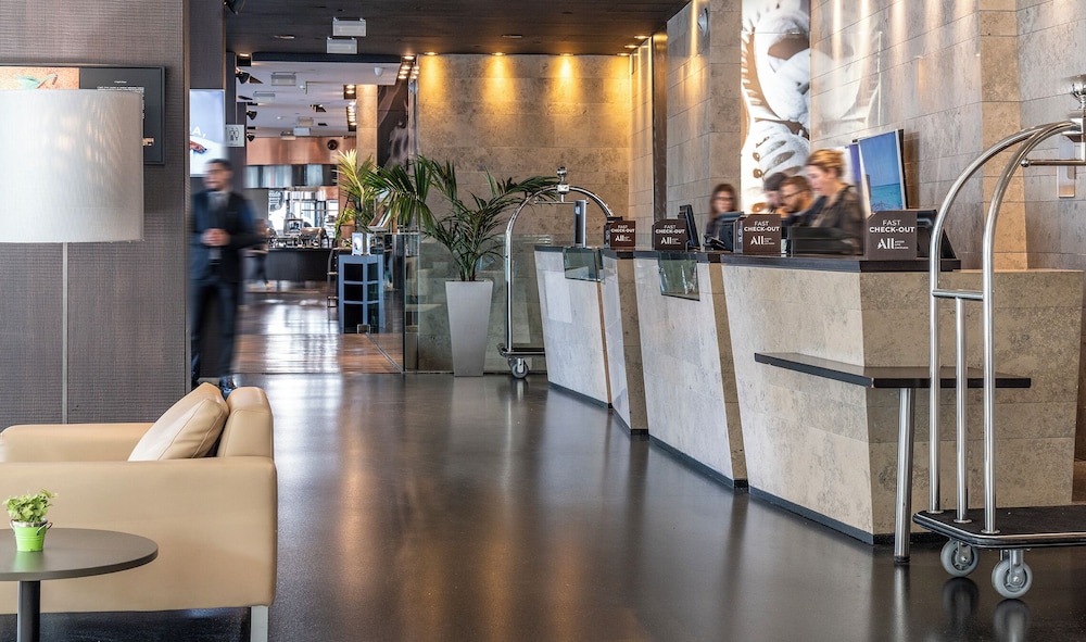 Novotel Barcelona City 2